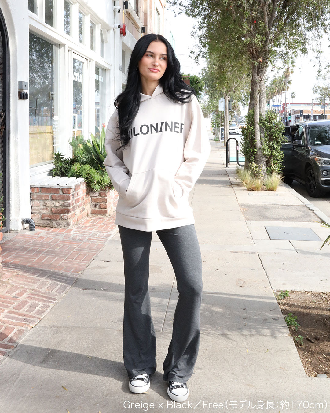 W Logo Hoodie-A