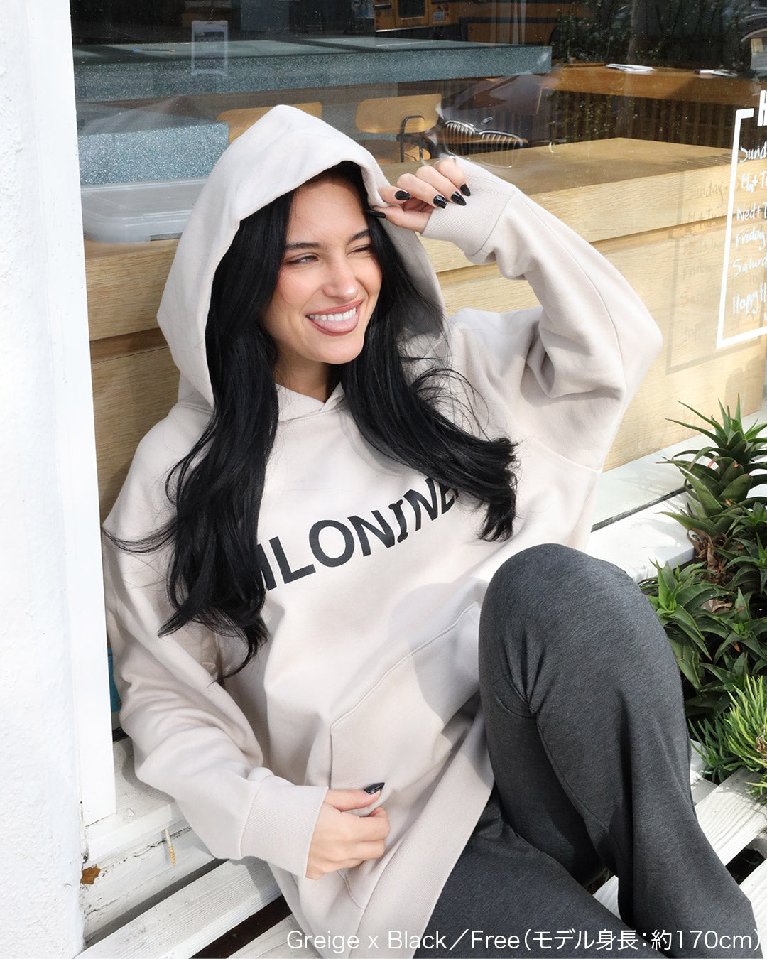 W Logo Hoodie-A