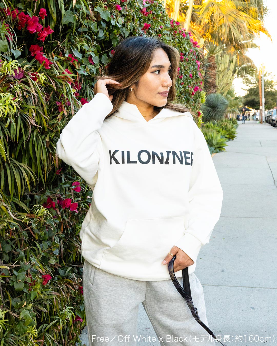 W Logo Lined Hoodie-A